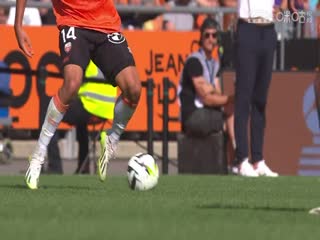 法甲 洛里昂vs里尔 20230827（谭逸雄）海报