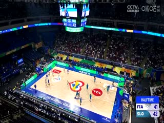 男篮世界杯 意大利VS斯洛文尼亚 20230909（王冠证）海报