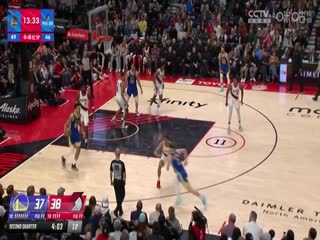 NBA常规赛 勇士VS开拓者 20240412海报