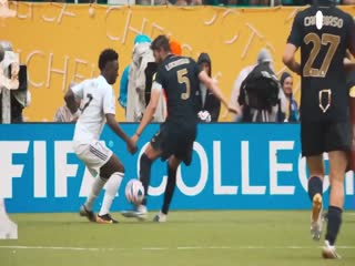 世俱杯四分之一决赛 皇家马德里VS多特蒙德 20250706海报