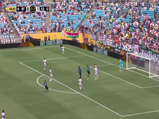 世俱杯八分之一决赛 国际米兰VS弗卢米嫩塞 20250701海报