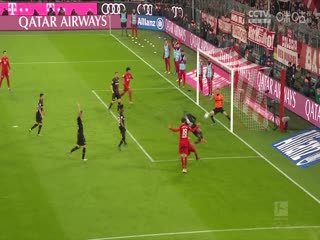 德甲联赛 荷尔斯泰因基尔VS云达不莱梅 20250329海报