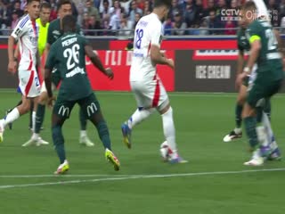 法甲联赛 里昂VS朗斯 20250504海报