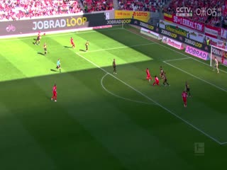 德甲联赛 拜仁慕尼黑VS多特蒙德 20250413海报