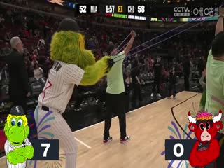 NBA常规赛 热火VS公牛 20250410海报