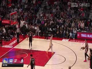 NBA常规赛 勇士VS开拓者 20250412海报