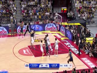 CBA季后赛12进8 广东东阳光VS上海久事 20250411海报