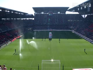 法甲联赛 雷恩VS欧塞尔 20250406海报