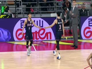 CBA常规赛第30轮 广东华南虎VS上海久事 20240114（明星机位-胡明轩）海报