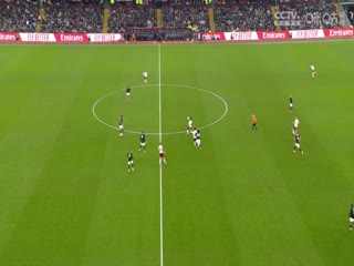 足总杯第三轮比赛 利物浦VS阿克灵顿 20250111海报