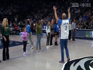 NBA常规赛 开拓者VS独行侠 20241224海报