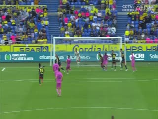 西甲联赛 拉斯帕尔马斯VS吉罗纳 20241027海报