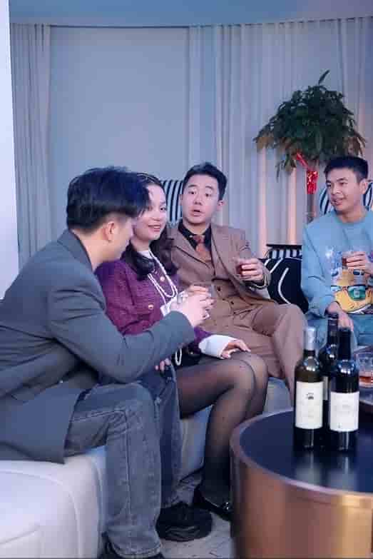 重逢傅总红了眼雨中卑微示爱海报