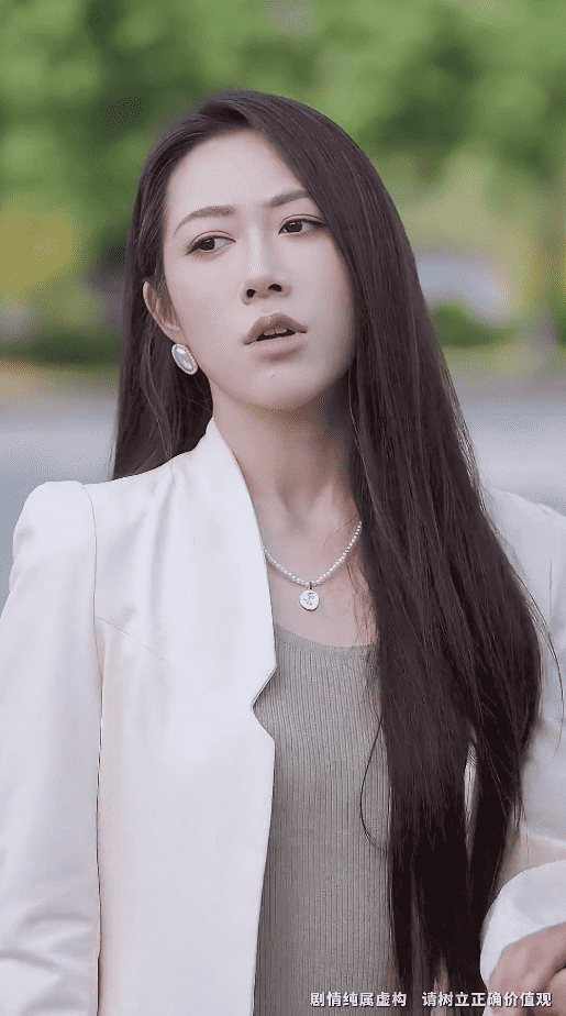 军训求雨我玄学大佬的身份瞒不住了海报