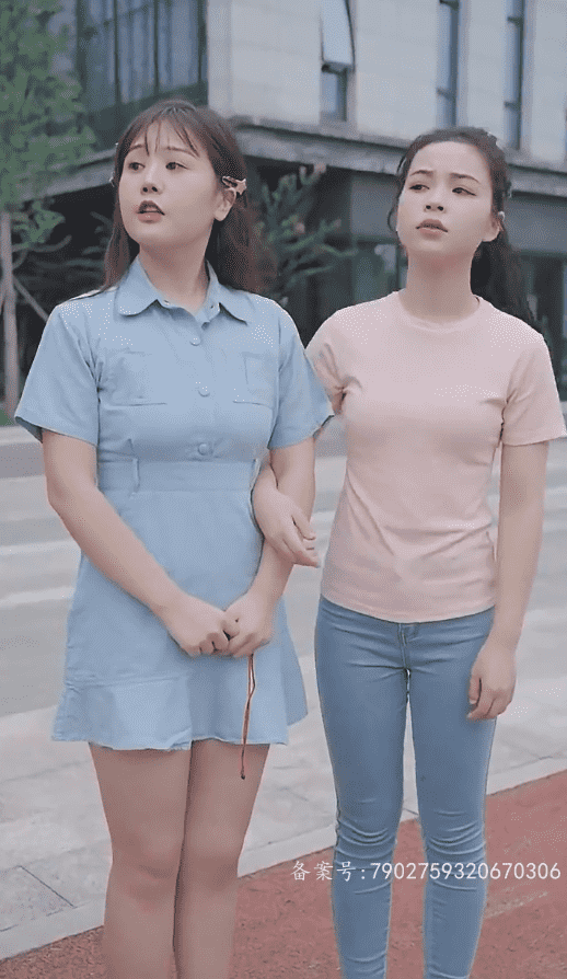 被豪门哥哥看上怎么办海报