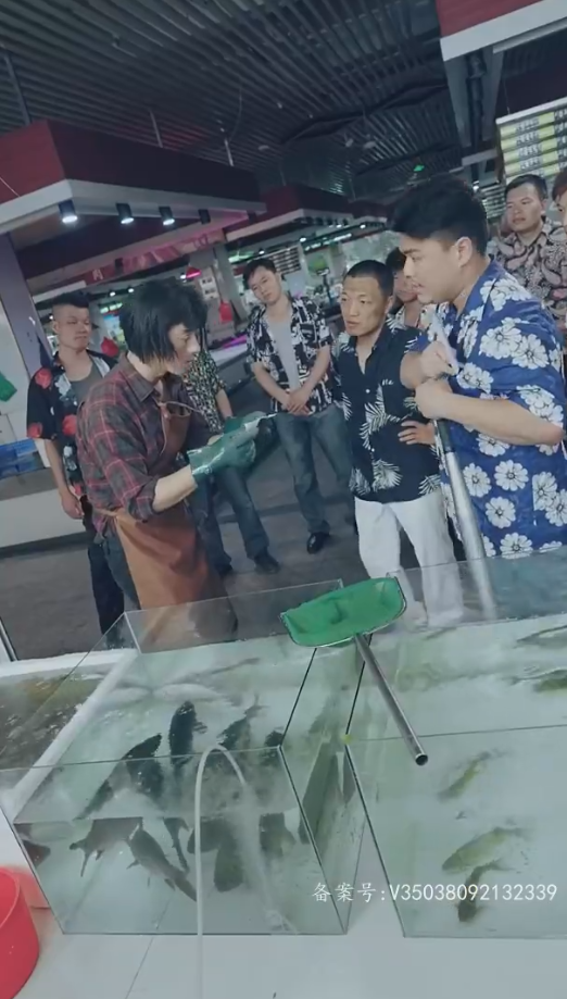 最新版：护国神帅海报