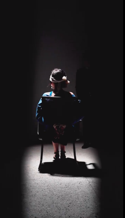 许她一世繁华海报