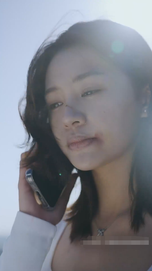 以身为饵的她海报