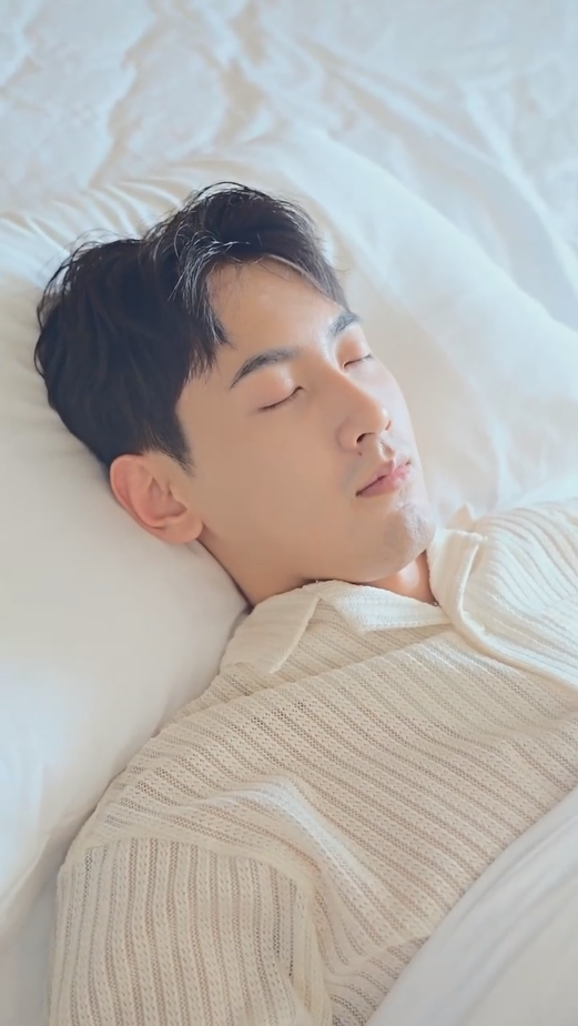 和残废霸总闪婚后海报