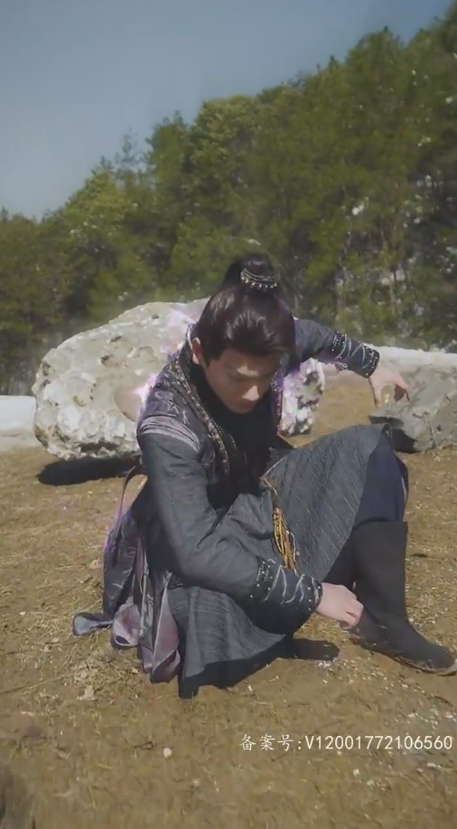 下山后，绝世美女非要拜我为师海报