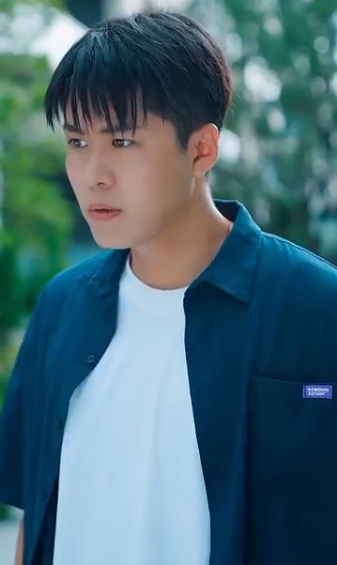 离婚后,白富美总裁后悔了海报