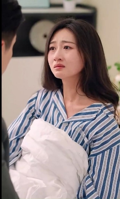 霸爱成瘾 傅少轻轻爱海报