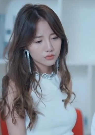 首富继承人海报