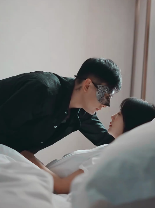 舒小姐已嫁人,请季总别虐了海报