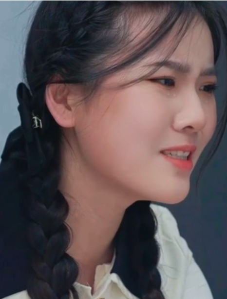 贬值我成了世界首富海报