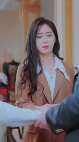 离婚后,苏小姐的前夫又来了海报