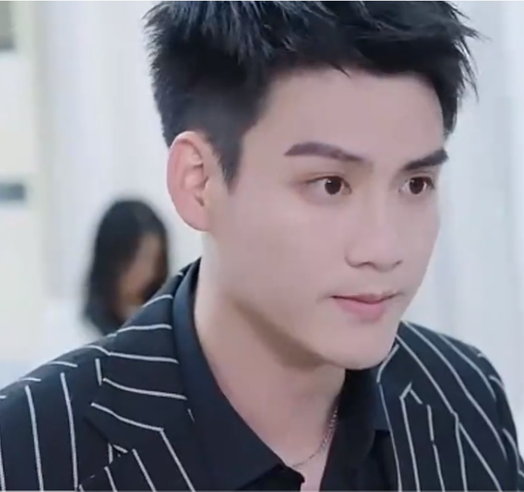 胜者为王短剧海报