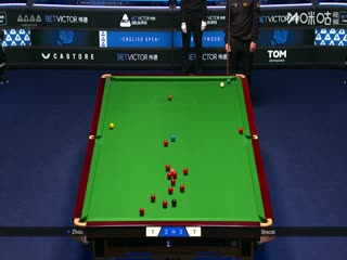 2025斯诺克英格兰公开赛四分之一决赛 周跃龙5-4卢卡·布雷切尔（秦正） 20250919海报