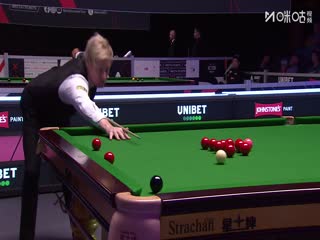 2025斯诺克英国公开赛第1轮 阿尔菲·戴维斯0-4尼尔·罗伯逊 20250922海报