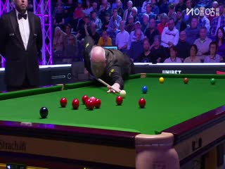 2025斯诺克英国公开赛32进16 约翰·希金斯4-2赵心童 20250925海报