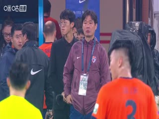 中超联赛 青岛海牛VS上海海港 20251017海报