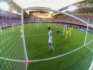 西甲联赛 比利亚雷亚尔VS皇家贝蒂斯 20251019海报