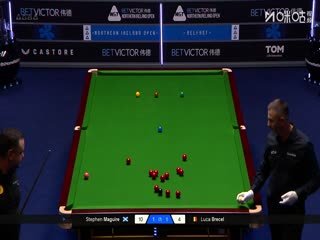 2025斯诺克北爱尔兰公开赛64进32 斯蒂芬·马奎尔4-1卢卡·布雷切尔 20251021海报