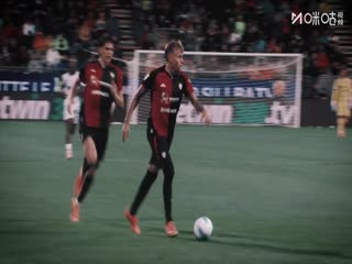 意甲联赛 科莫VS卡利亚里 20251108海报