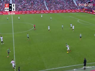 西甲联赛 塞维利亚VS皇家贝蒂斯 20251130海报