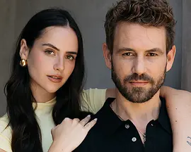 真爱龄距离海报